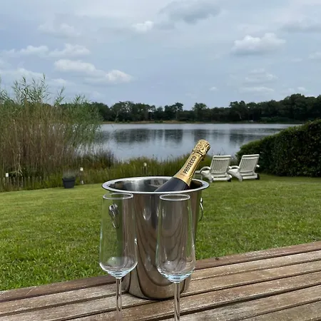 Semesterbostad Luxe Aan Het