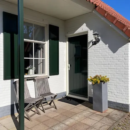 Holiday home Luxe Aan Het Heel